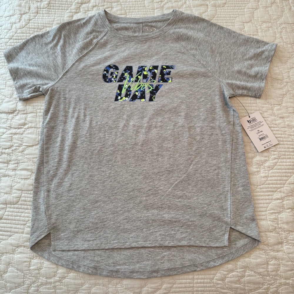 Athletic works top size XL